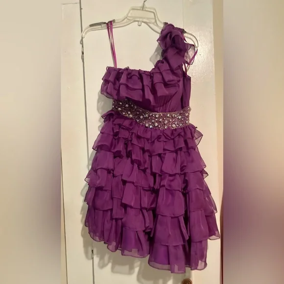 Cassandra Stone cocktail dress - Picture 2 of 3